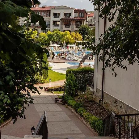 Smokinia Sunrise - Kavatsi Beach,