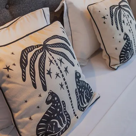 Smokinia Sunrise - Kavatsi Beach,