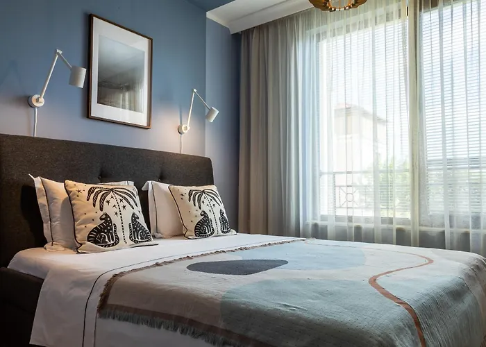 Smokinia Sunrise - Kavatsi Beach,