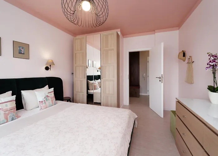 Smokinia Sunrise - Kavatsi Beach, *